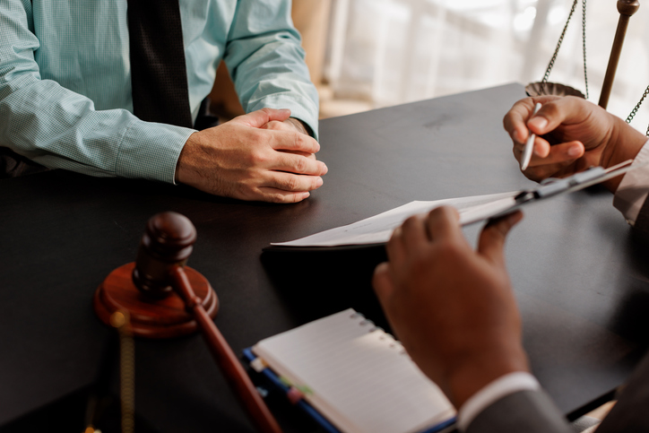 For the Best Criminal Lawyer East Peoria IL services call Borsberry Law